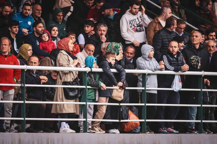 Çayelispor 30 yıl sonra TFF 3. Lig’e yükseldi
