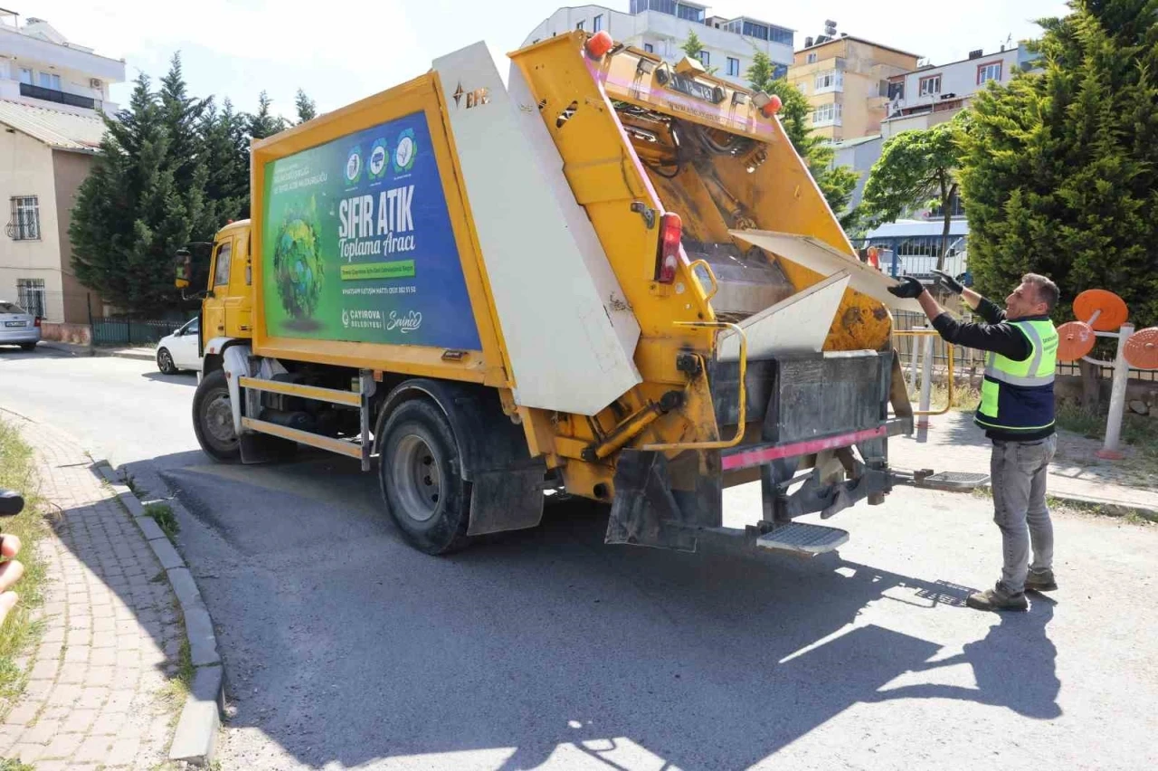 &Ccedil;ayırova&rsquo;da 2025 yılında tonlarca atık geri d&ouml;n&uuml;ş&uuml;me kazandırıldı
