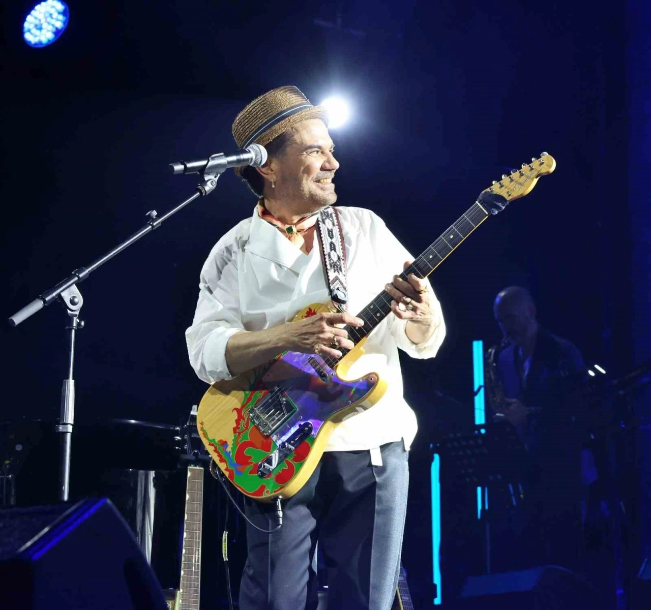 Caz Festivali&rsquo;nde "Kenan Doğulu" r&uuml;zgarı
