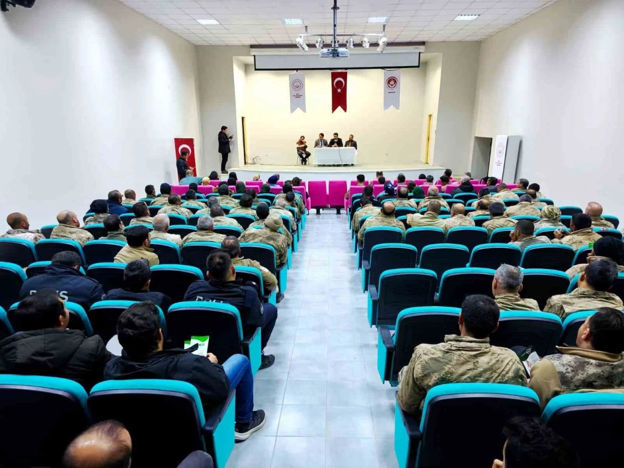 &Ccedil;emişgezek&rsquo;te aileyi g&uuml;&ccedil;lendiren buluşma
