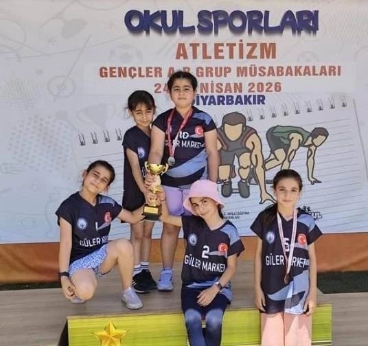 &Ccedil;ermikli sporcular &ouml;d&uuml;llerle d&ouml;nd&uuml;
