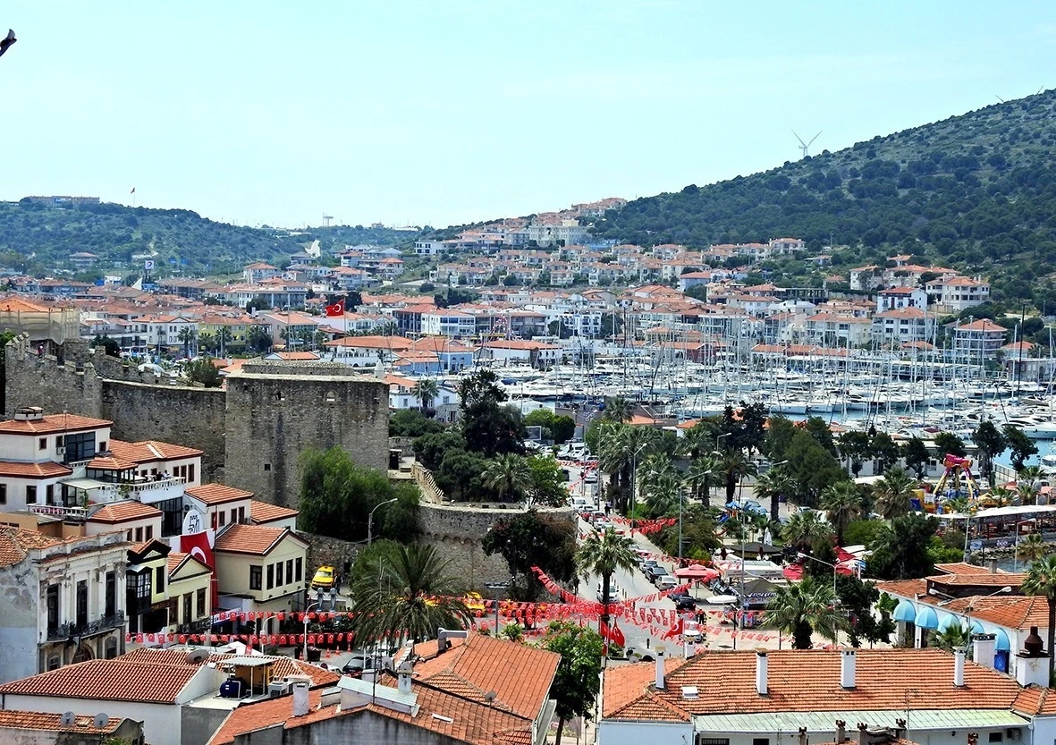 Çeşme, bayramda 1 milyon kişi bekliyor