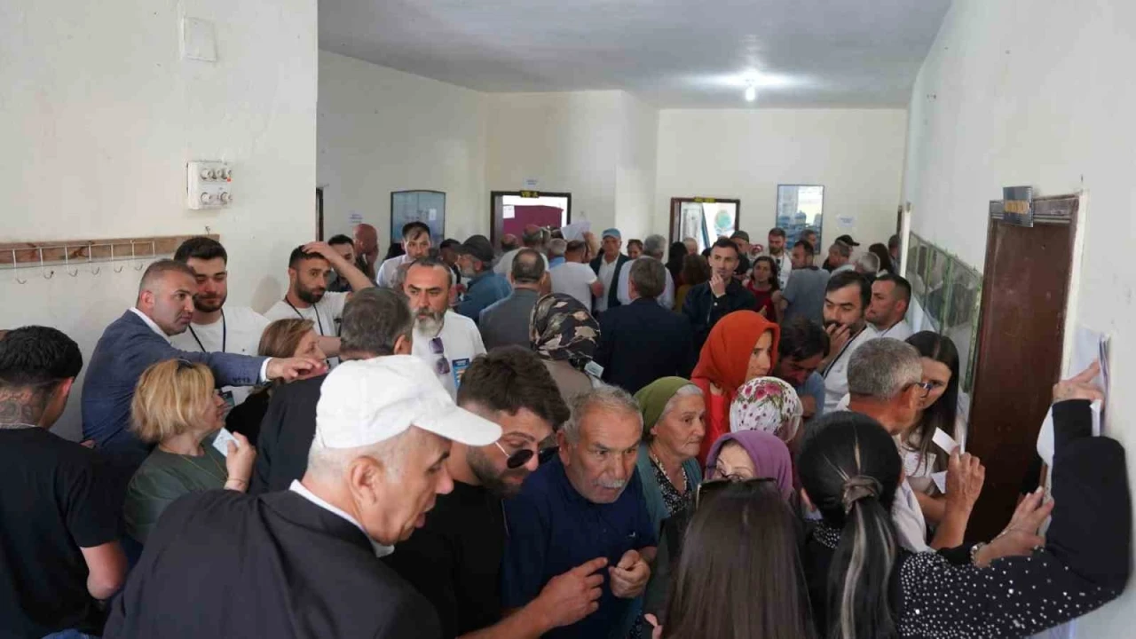 Çevrecik’te 12 yıl sonra seçim heyecanı yaşandı