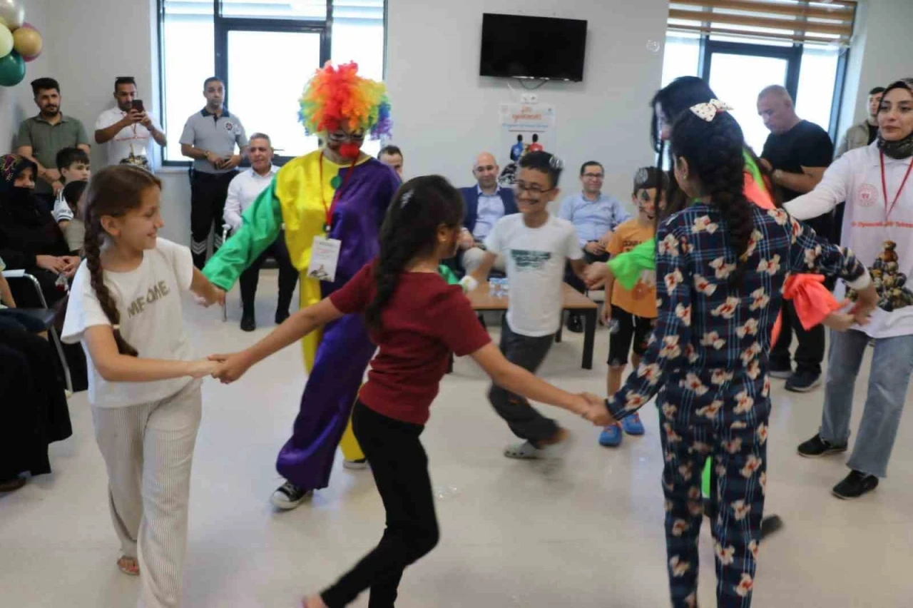 Ceylanpınar&rsquo;da bir oyuncak, bir şifa projesiyle &ccedil;ocukların y&uuml;z&uuml; g&uuml;ld&uuml;

