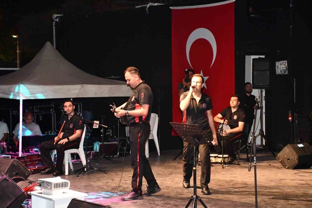 Ceza İnfaz Personeli G&uuml;n&uuml; Aliağa&rsquo;da coşkuyla kutlandı
