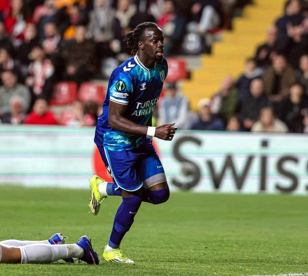 Cherif Ndiaye: "Galip geldik ancak elendiğimiz i&ccedil;in &uuml;zg&uuml;n&uuml;z"
