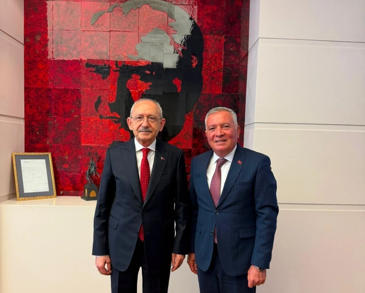 CHP Gene Merkezini ziyaret eden Başkan Kepenek&rsquo;ten Kılı&ccedil;daroğlu&rsquo;na destek mesajı
