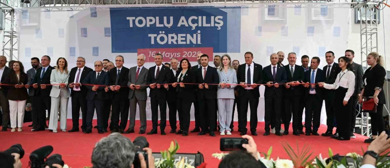 CHP Genel Başkanı Özel, Başkan Günel’in projelerini övdü
