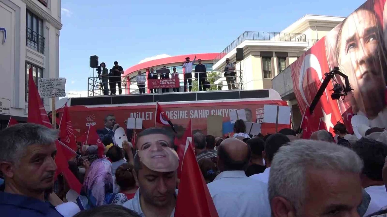 CHP Genel Başkanı Özel: &quot;Abdurrahman Tutdere suçsuzdur, namusumuz kadar kefiliz&quot;
