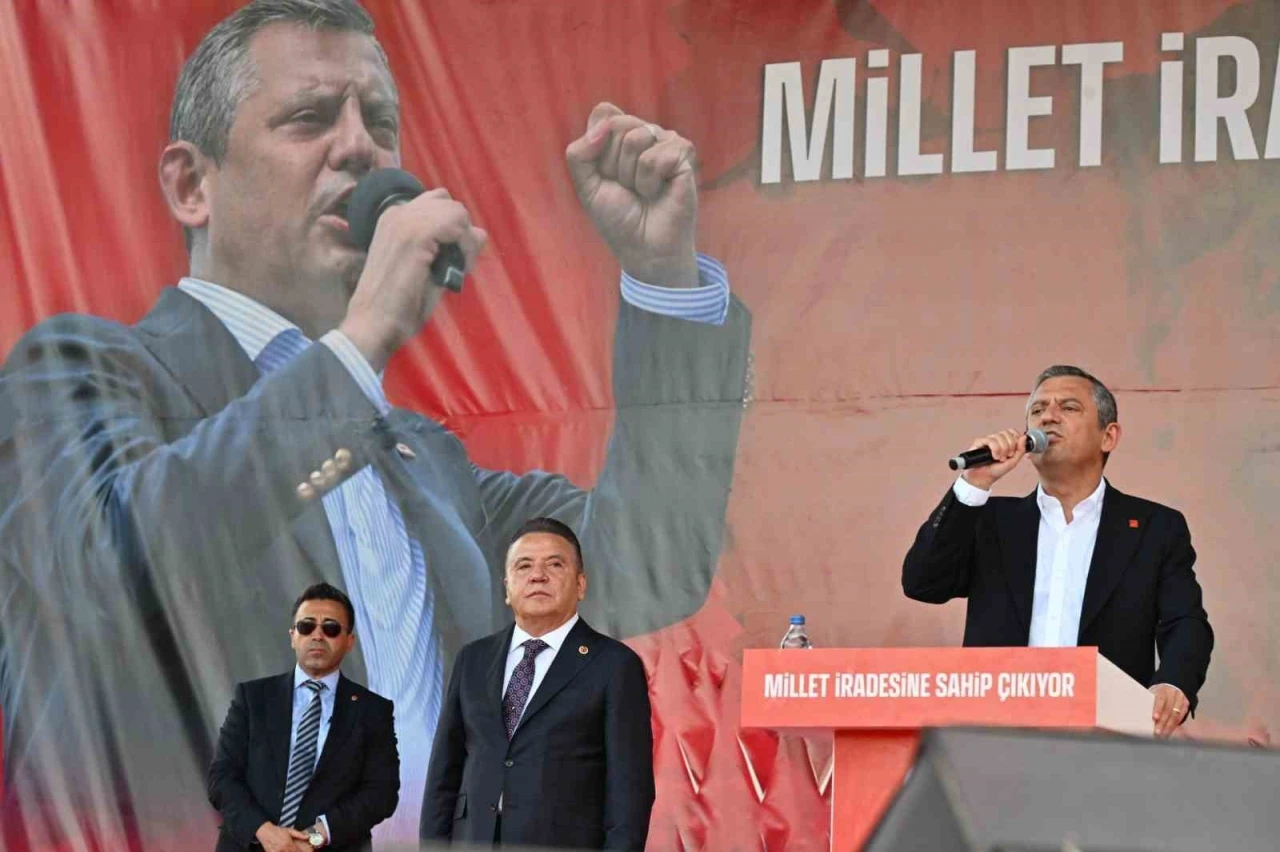 CHP Genel Başkanı Özel: &quot;Antalya milletin kalesidir&quot;
