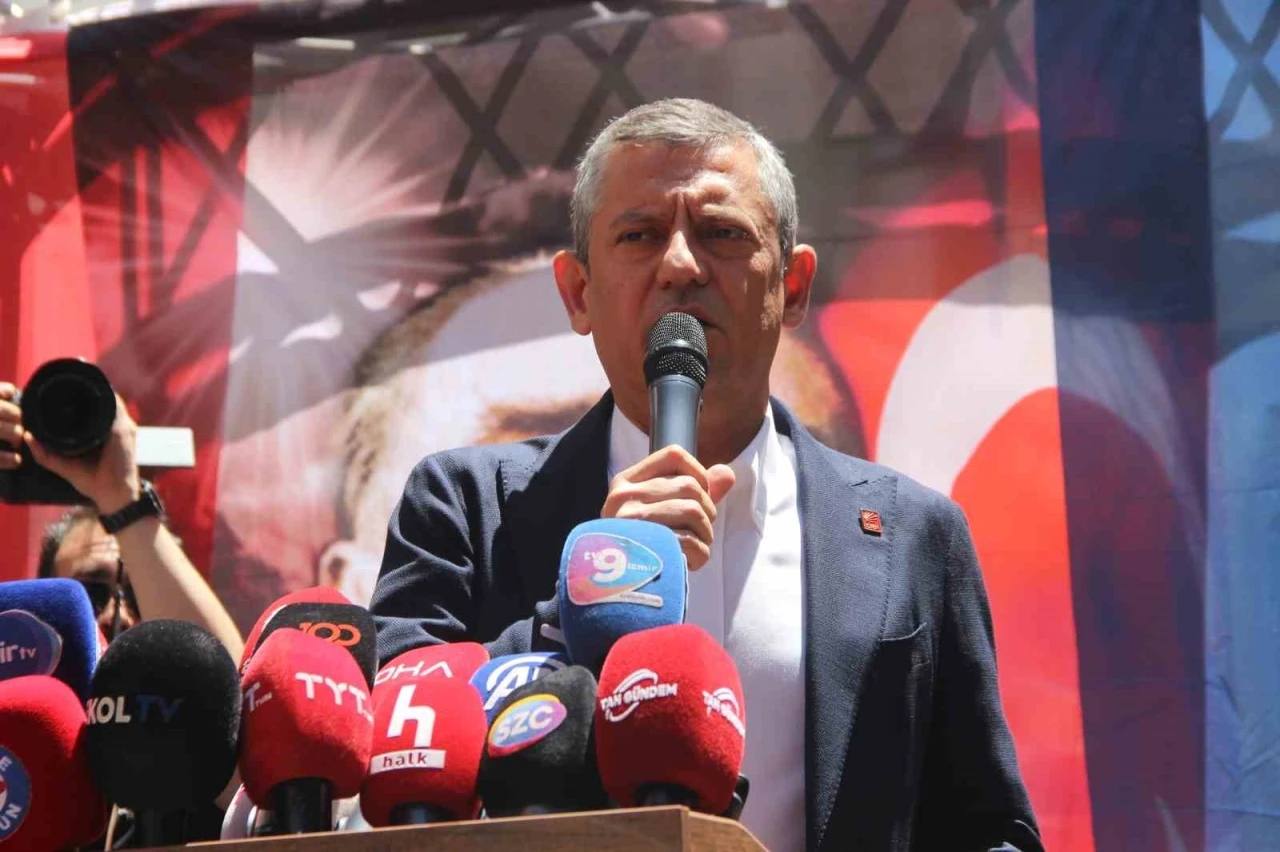 CHP Genel Başkanı Özel: &quot;Kimseyi satmadım, Tunç Soyer’i de satmam&quot;
