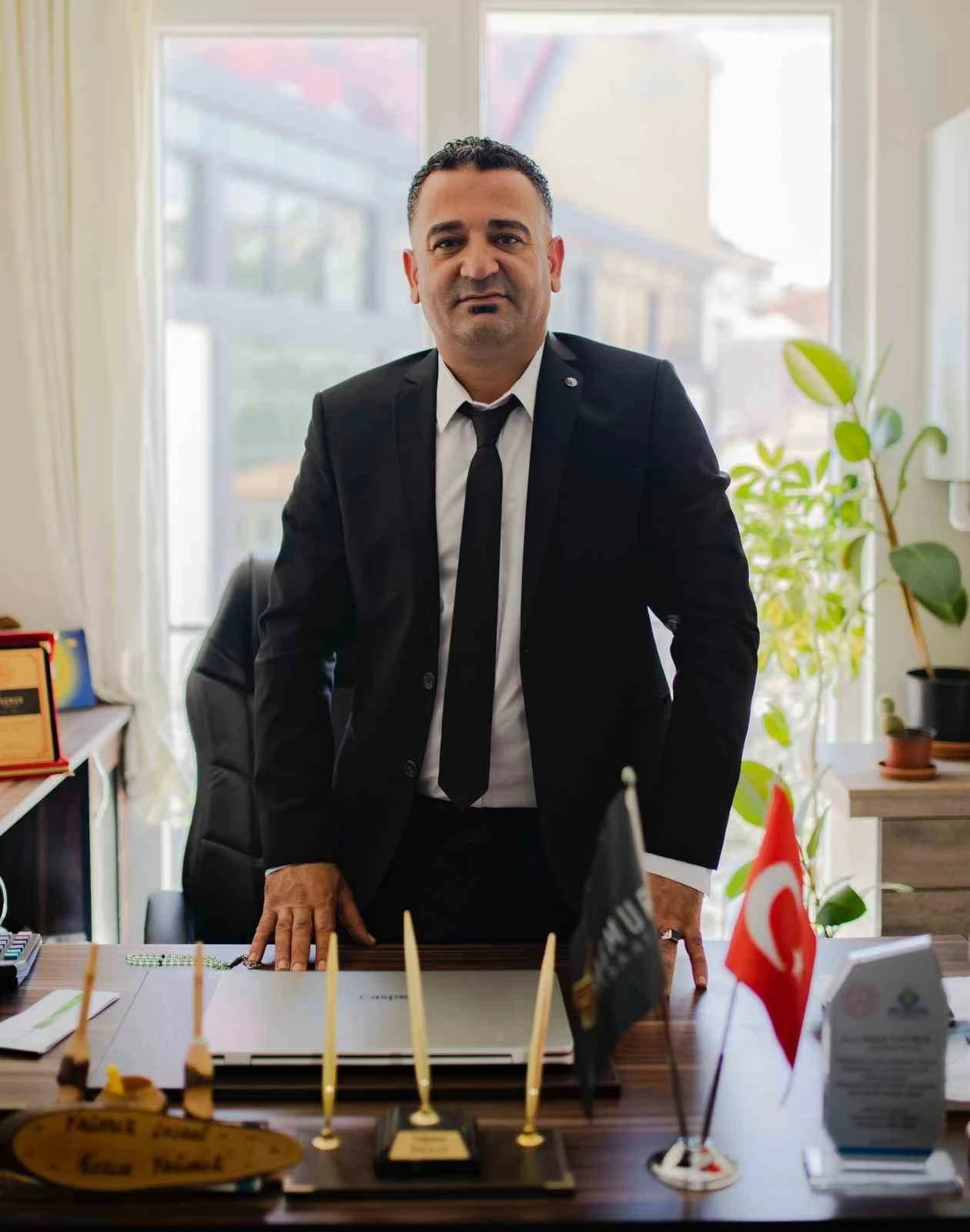 CHP İl Başkanlığına atanan Yağmur: "Hi&ccedil; kimseyi &ouml;tekileştirmeyeceğim gibi, şahsımı hedef alan polemiklerin de tarafı olmayacağım"
