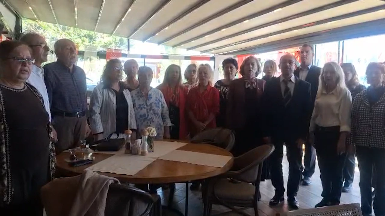 CHP Kadın Kollarından Emekli Öğretmenlere Özel Gün