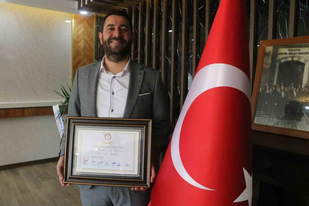 CHP’li meclis üyesinin TİP’li başkana ettiği küfür ortalığı savaş alanına çevirdi
