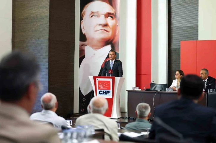 CHP lideri Özel: "Dünyanın en gelişmiş ülkelerinde başarılarının altındaki temel faktör ulusal eğitim programlarının olması"
