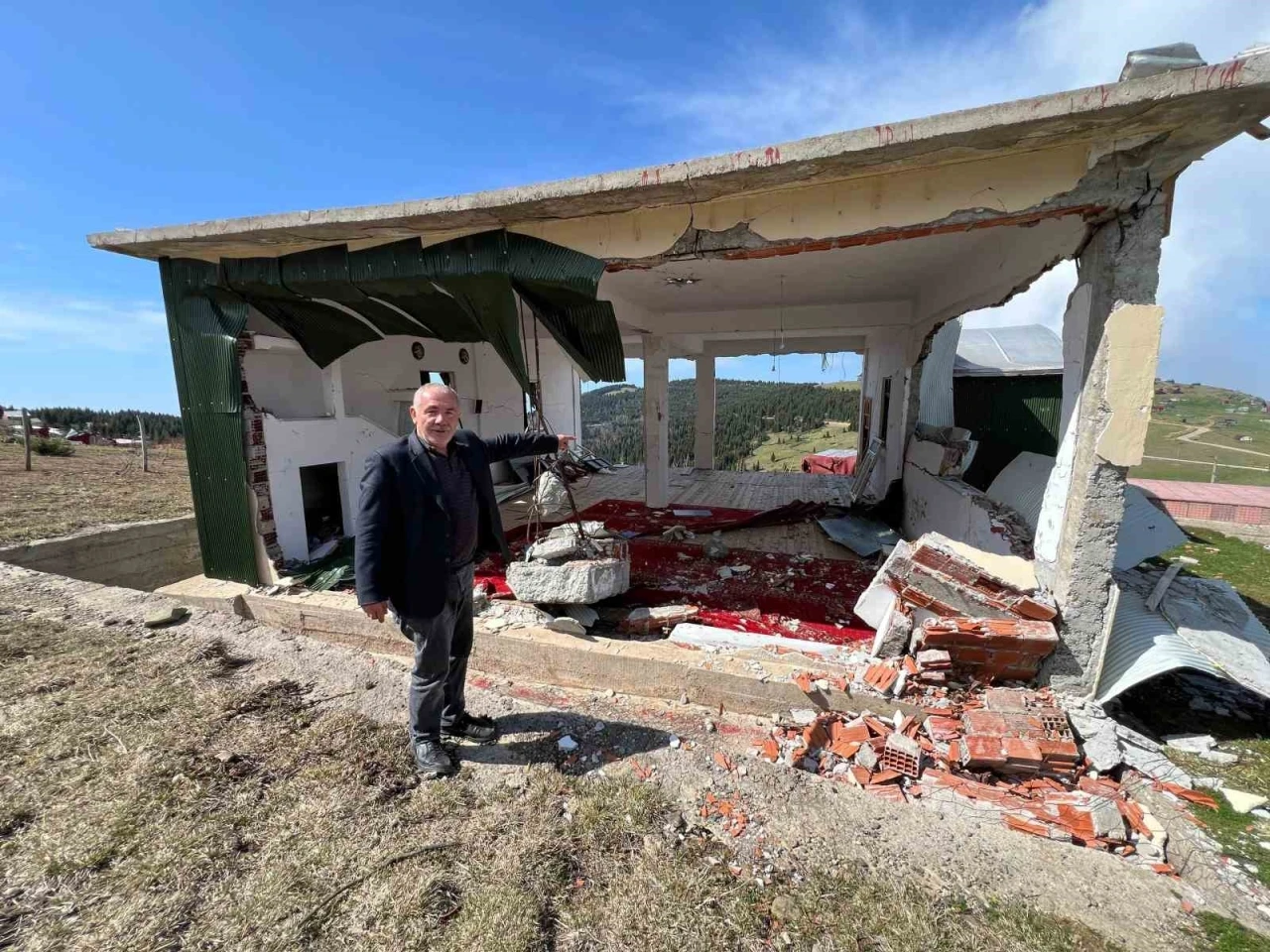 Çığ felaketinin boyutu karlar eriyince ortaya çıktı

