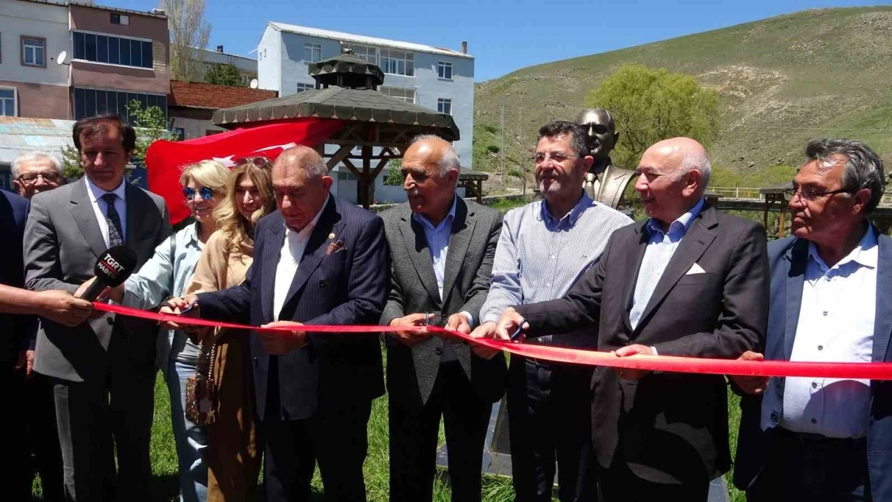 Çıldır’da Karaçay Çayı üzerine yaptırılan köprü törenle açıl