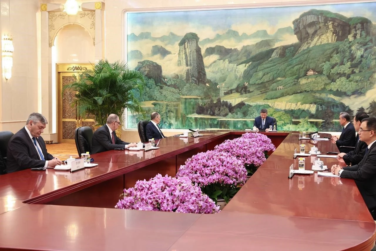 Çin Devlet Başkanı Xi, Lavrov’u kabul etti
