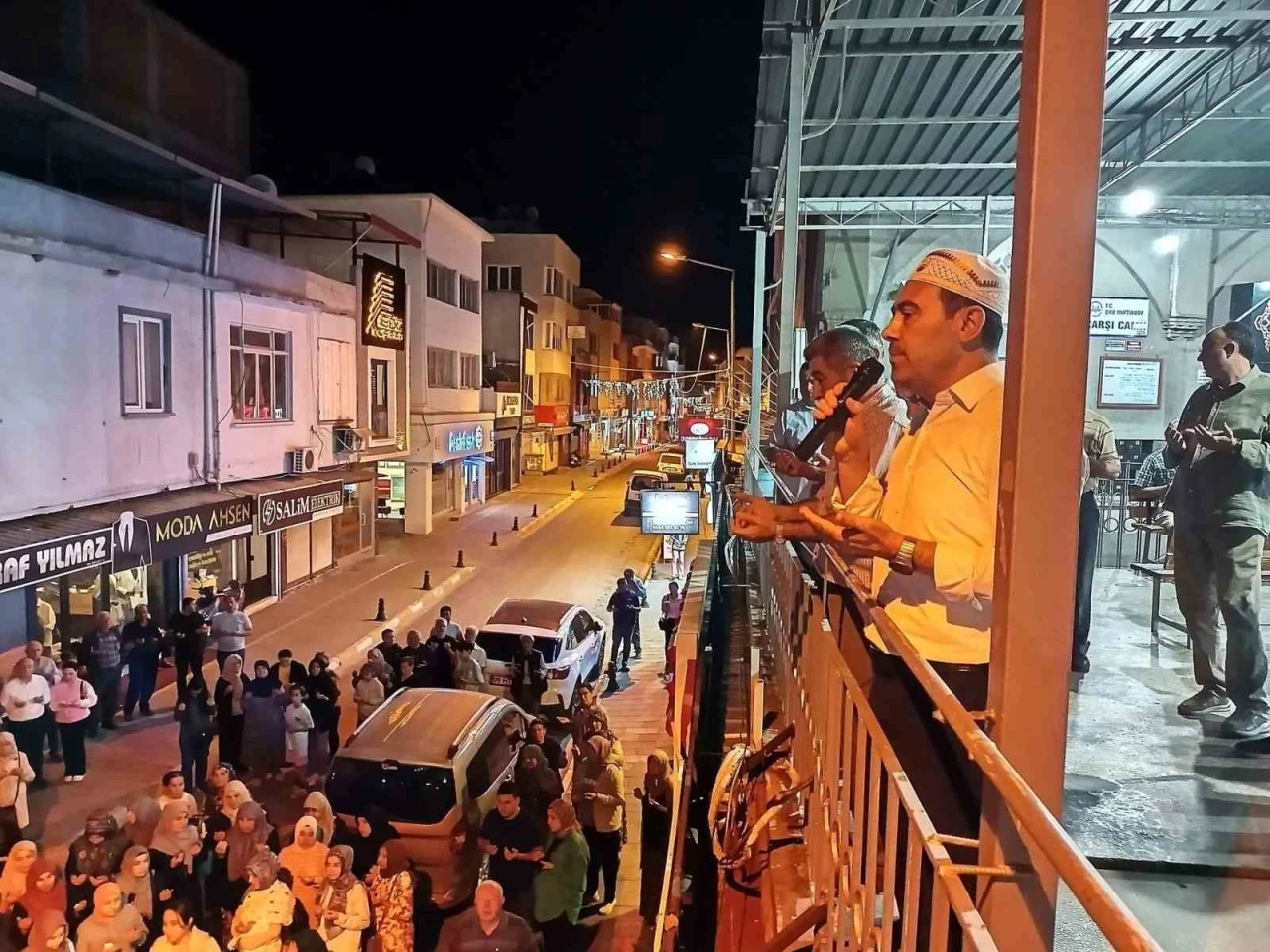Çine’de hac yolcuları dualarla uğurlandı
