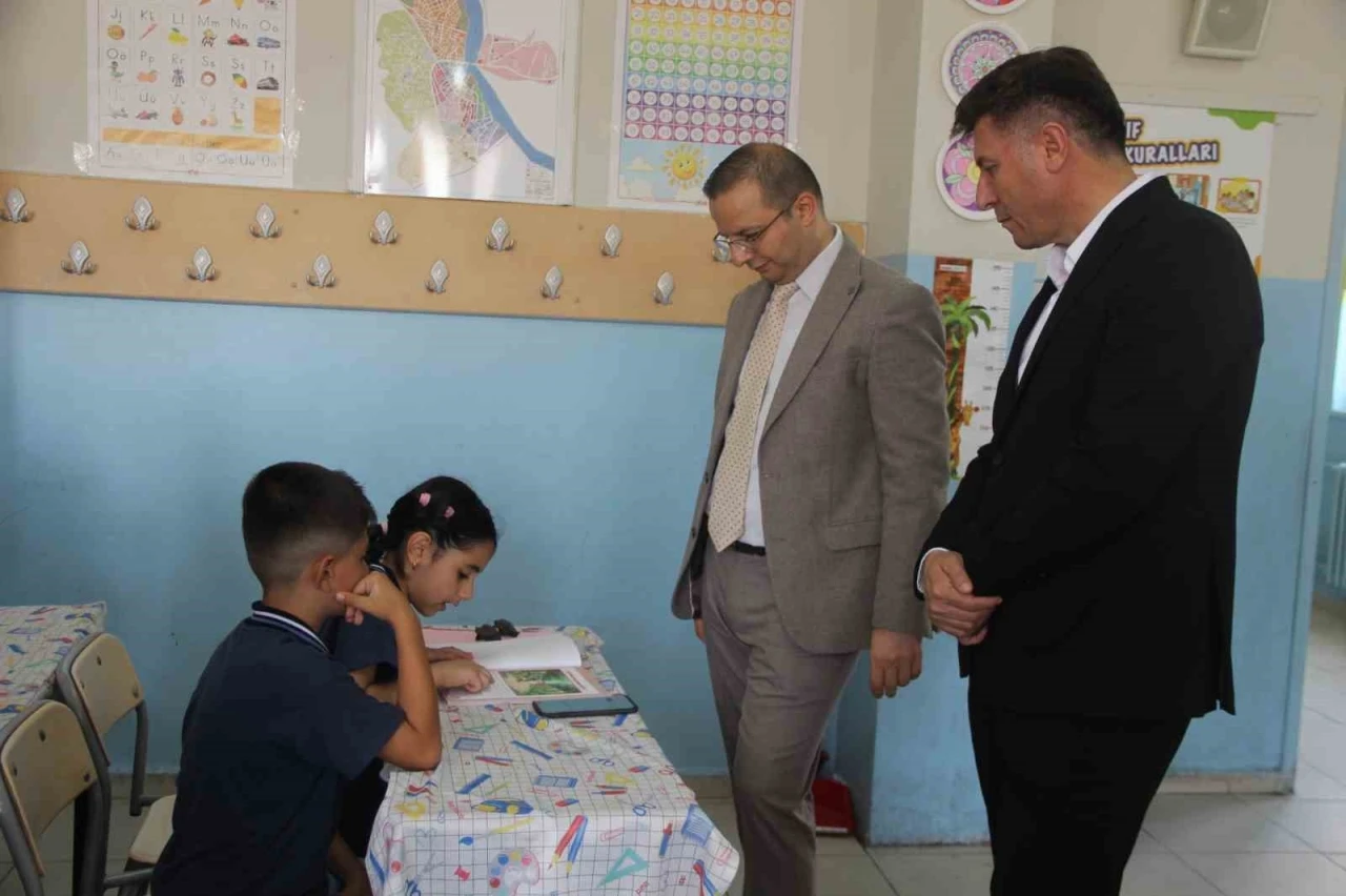 Cizre&rsquo;de 47 bin &ouml;ğrenci karne heyecanı yaşadı
