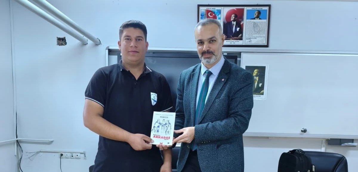 Cizre’de başarıda arkadaş seçimi konferansı
