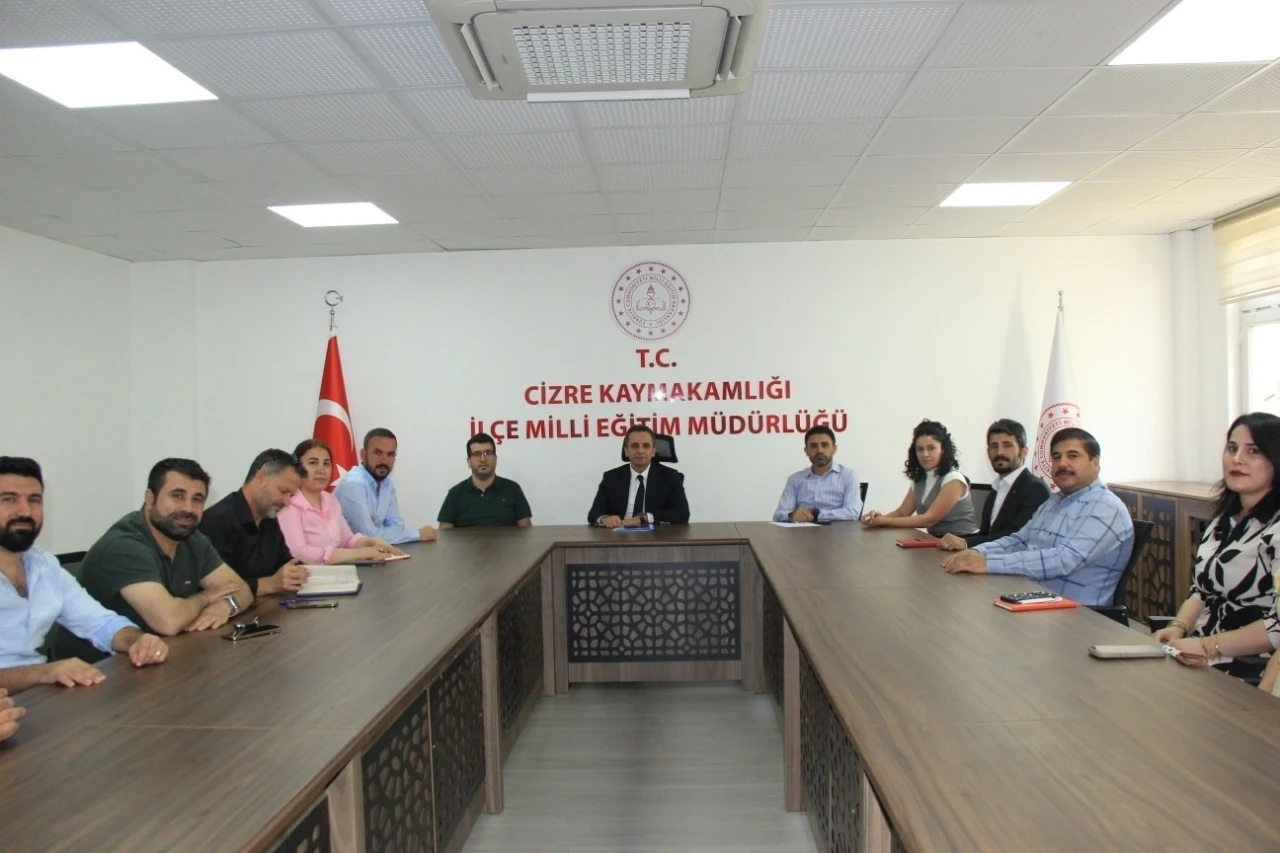 Cizre’de özel öğretim kurs değerlendirme toplantısı
