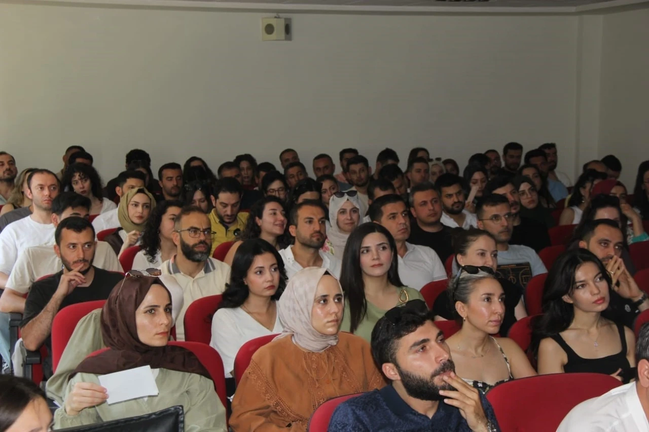 Cizre&rsquo;de yıl sonu rehber &ouml;ğretmenler toplantısı yapıldı
