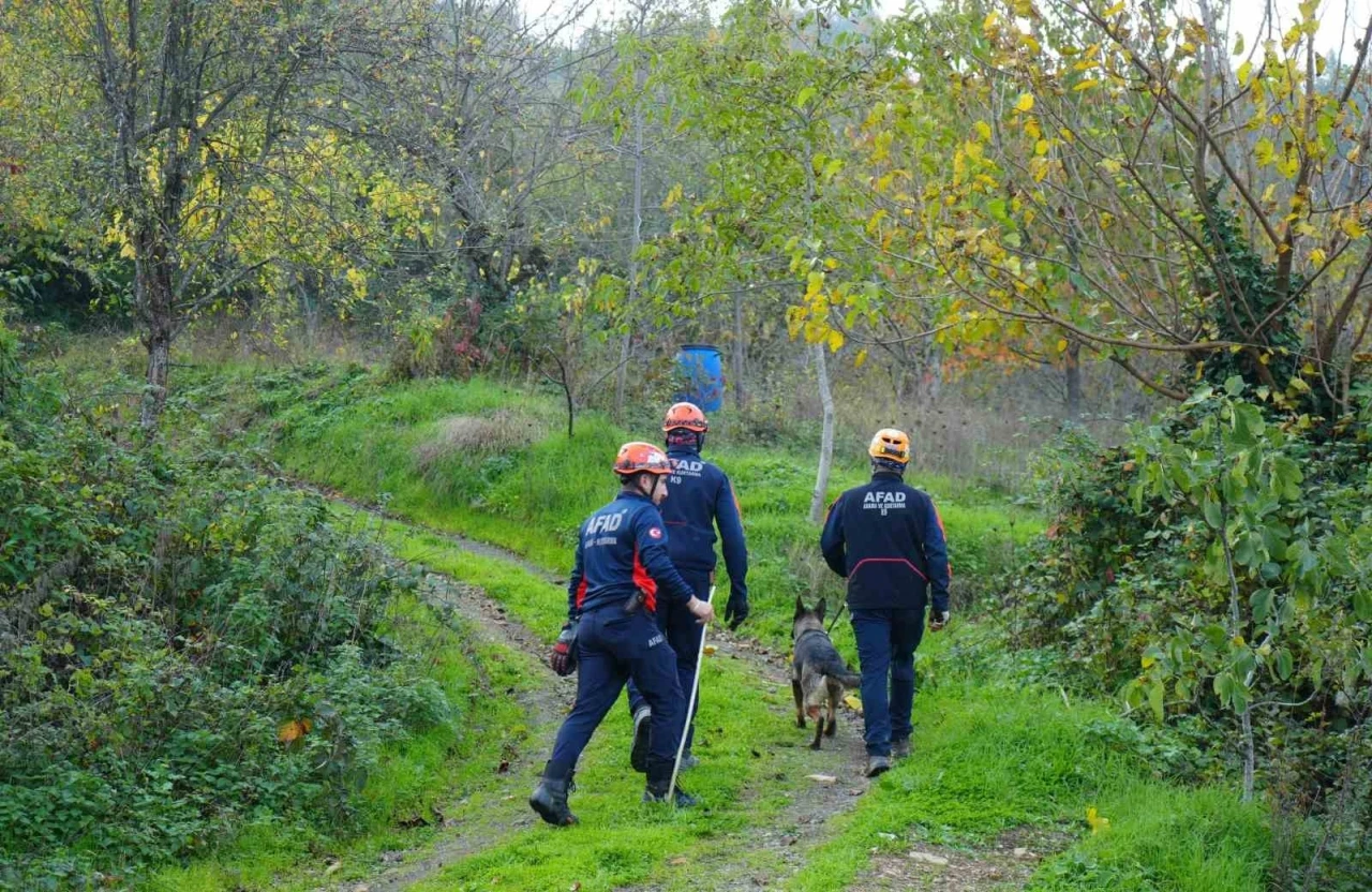 Çocuğuyla birlikte kaybolan kadının annesi: &quot;Kızım beni duyuyorsan evine dön&quot;
