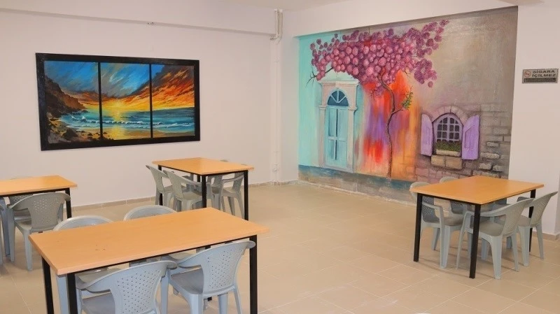 Çocuk cezaevine sanat dokunuşu
