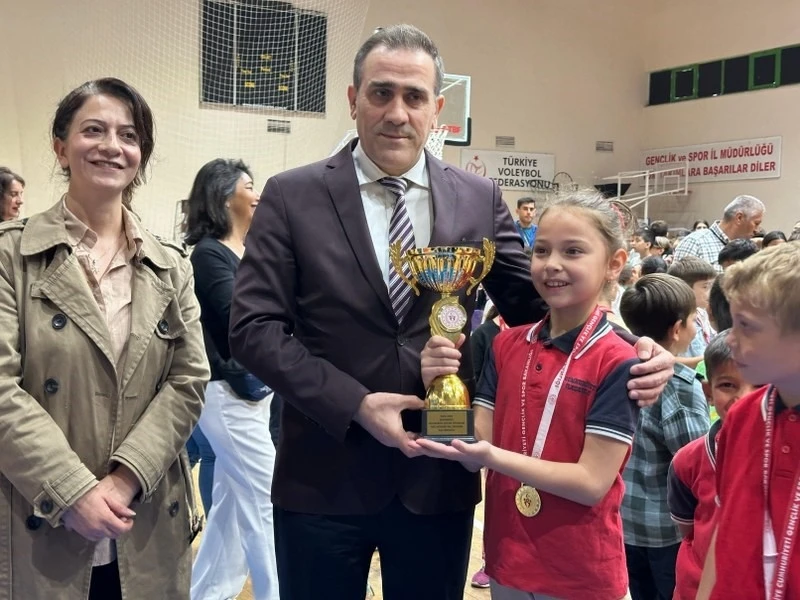 Çocuklar, ödüllerine kavuştu
