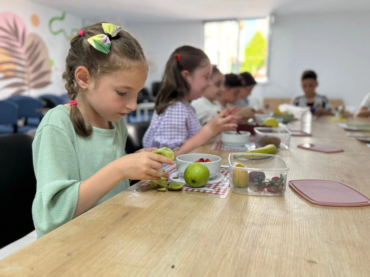 Çocuklar &quot;adım adım hayat&quot; ile büyüyor
