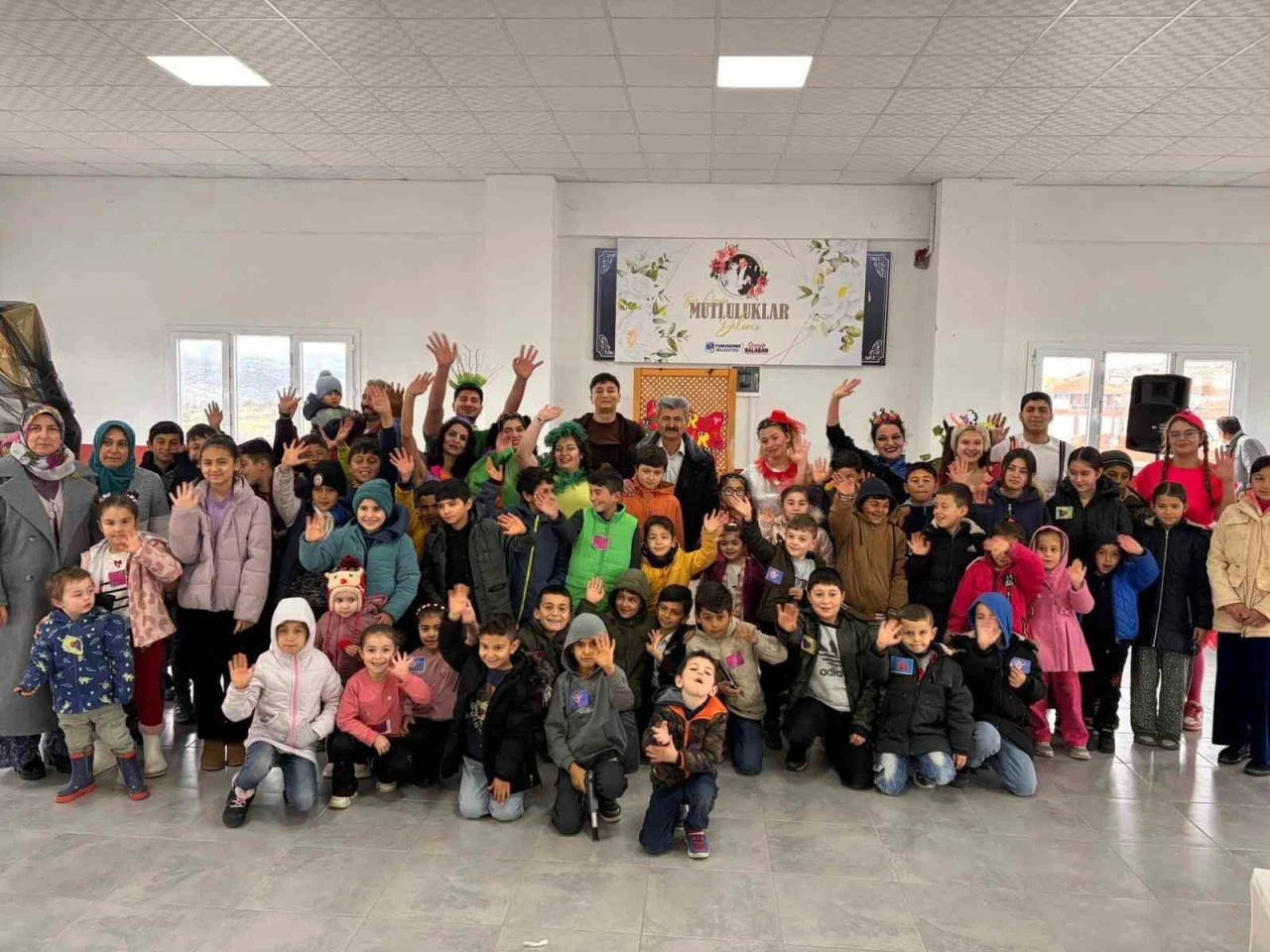 &Ccedil;ocuklar sağlıklı beslenmeyi tiyatroyla &ouml;ğrendi
