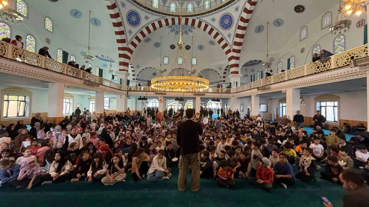 Çocuklara önemli uyarı: &quot;Sosyal medyada görülen her bilgiye inanmayın&quot;
