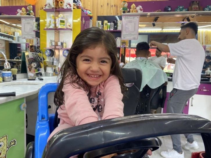 &Ccedil;ocukların &lsquo;kuaf&ouml;r&rsquo; korkusunu yenmesi i&ccedil;in &ouml;zel alan oluşturdular
