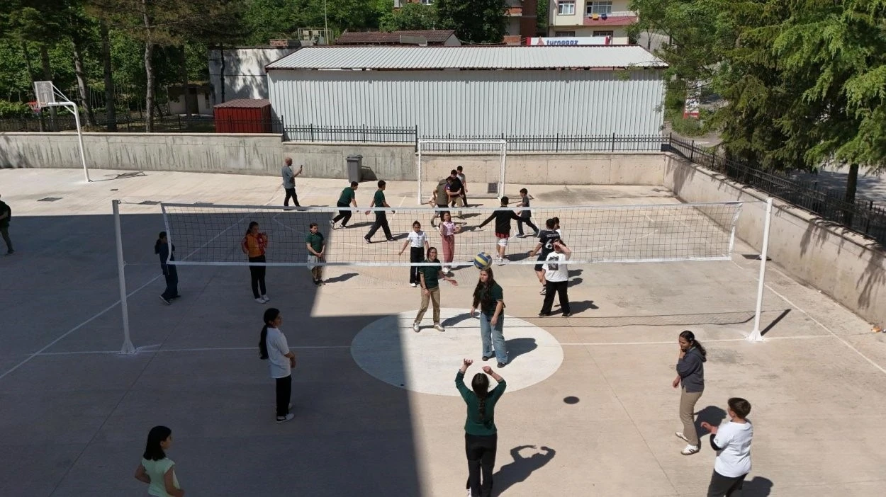 &Ccedil;ocukların talebine Başkan G&uuml;ler&rsquo;den hızlı yanıt
