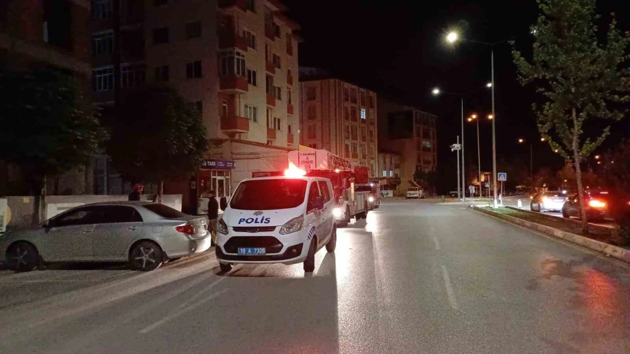 Çorum’da genç kızın intihar girişimini polis engelledi
