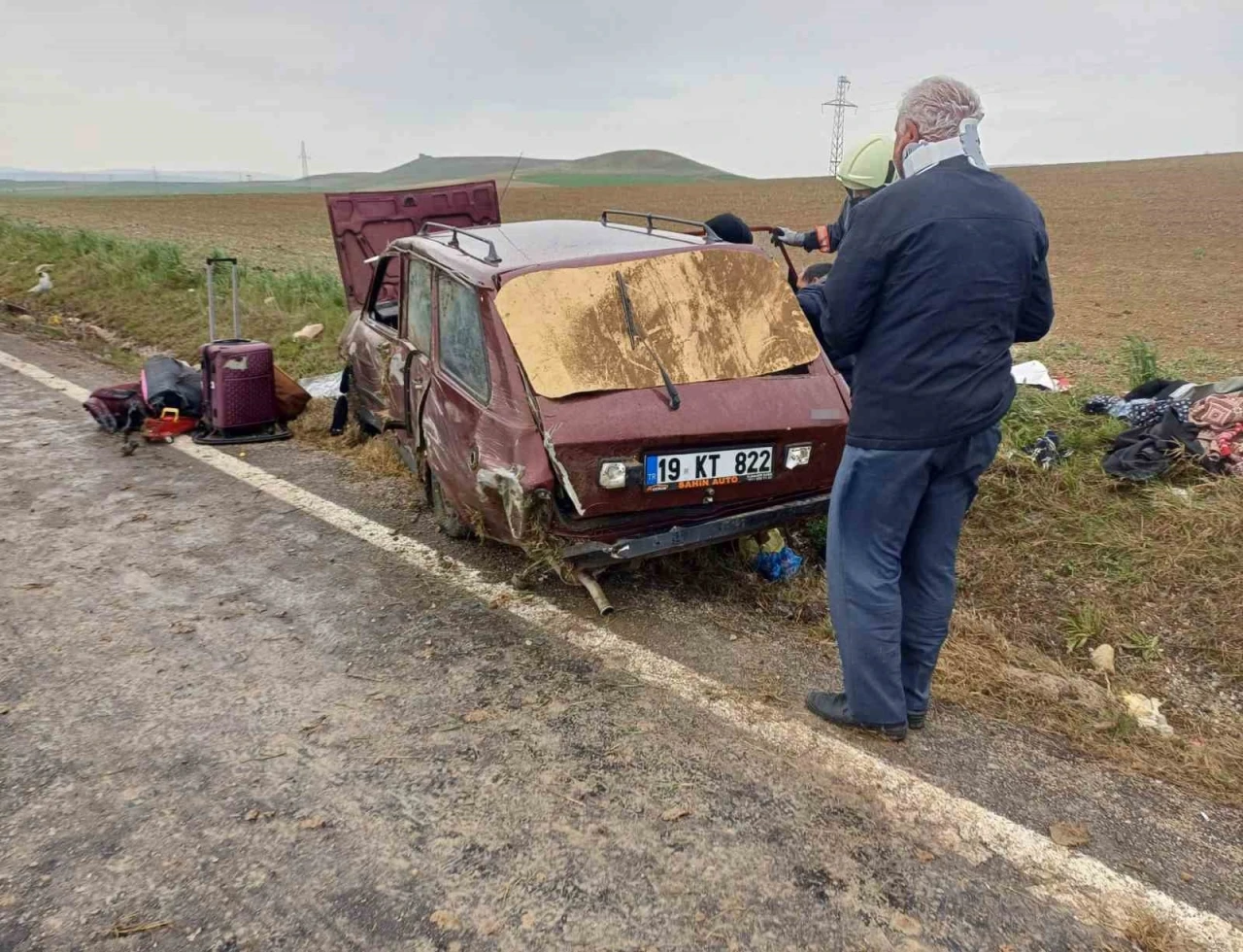 Çorum’da otomobil takla attı: 6 yaralı
