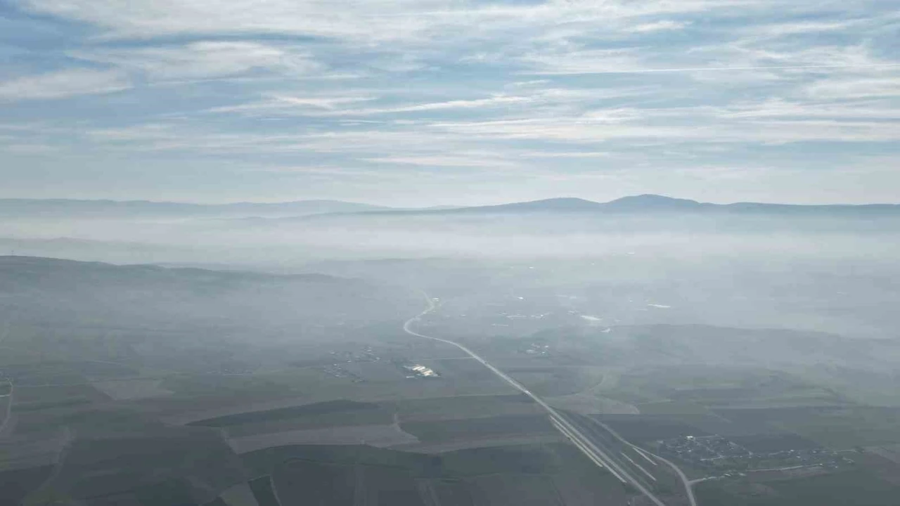 Çorum’da sis etkili oldu
