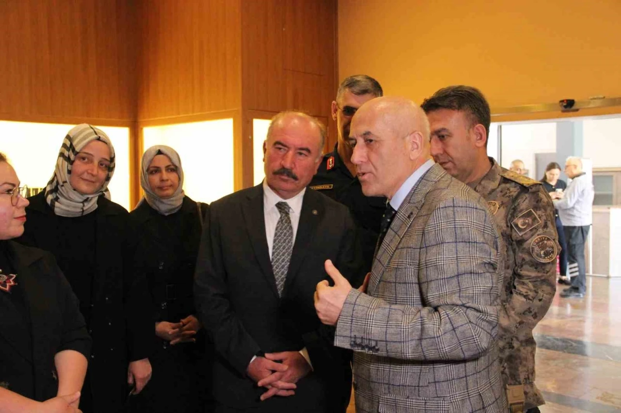 Çorum Valisi Çalgan: &quot;Eserlerin heba edilmemesi lazım&quot;
