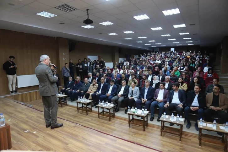 &Ccedil;ukurca&rsquo;da şiir dinletisi
