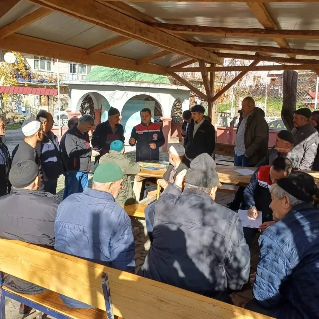 &Ccedil;ukur&ouml;ren k&ouml;y&uuml;nde &uuml;reticilere eğitim
