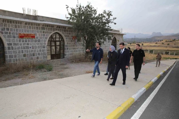 Cumhurbaşkanı Başdanışmanı G&uuml;lşen Orhan, Rekt&ouml;r Alkış&rsquo;la bir araya geldi
