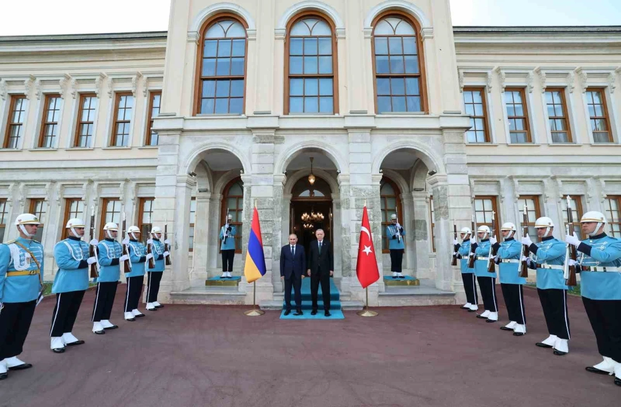 Cumhurbaşkanı Erdoğan, Ermenistan Başbakanı Paşinyan’ı kabul etti
