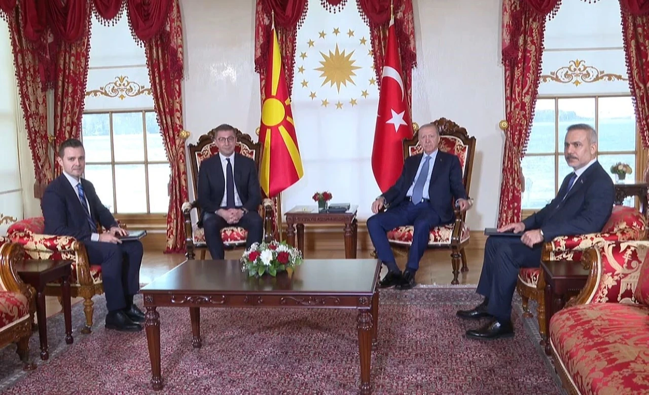 Cumhurbaşkanı Erdoğan, Kuzey Makedonya Başbakanı Mickoski&rsquo;yi kabul etti
