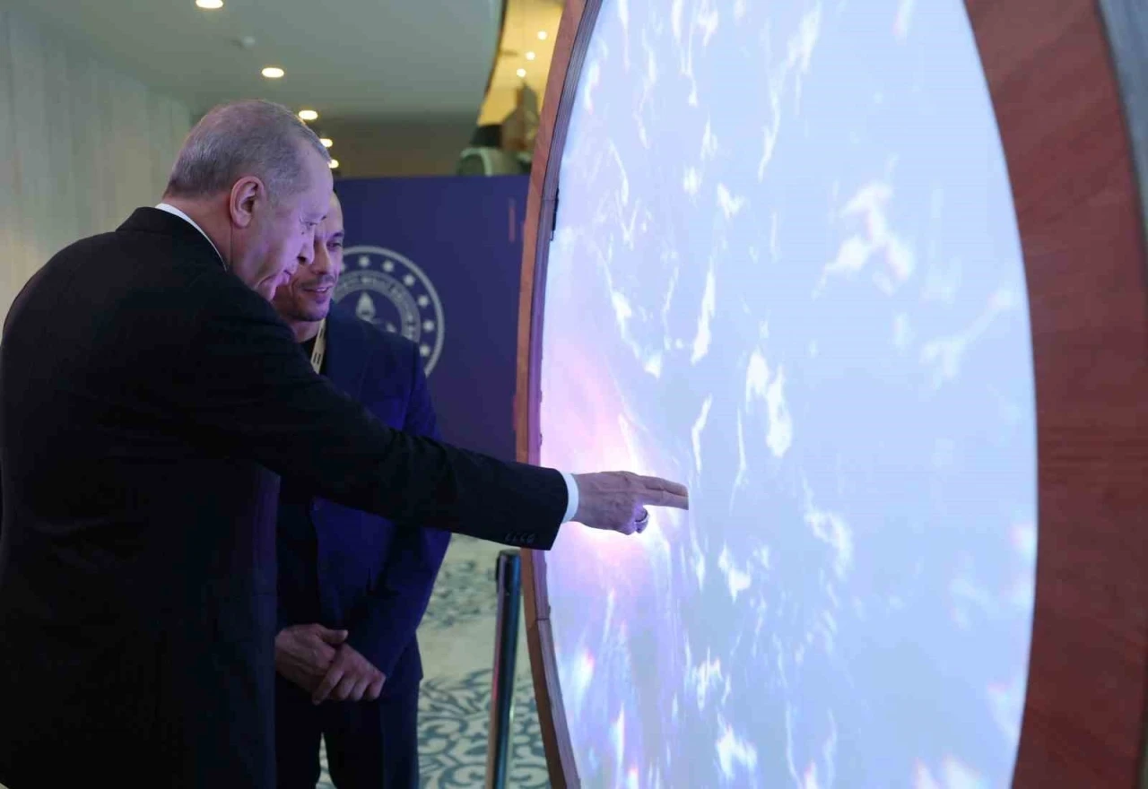 Cumhurbaşkanı Erdoğan: &quot;Eğitimde teknolojik altyapı sağlama bakımından OECD ülkeleri arasında üst sıralarda yer alıyoruz&quot;
