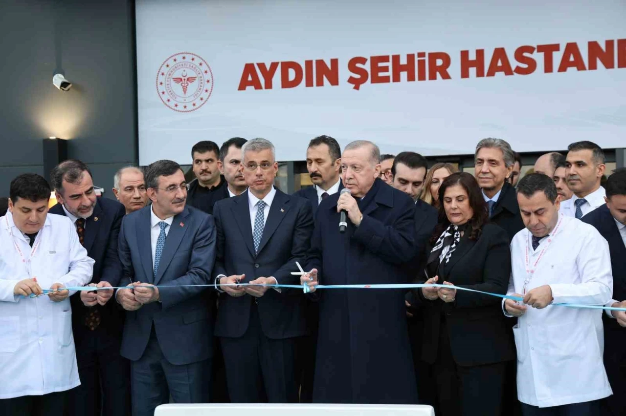 Cumhurbaşkanı Erdoğan: "Her a&ccedil;ıdan gurur verici bir şifa merkezini Aydın&rsquo;ımıza kazandırıyoruz"
