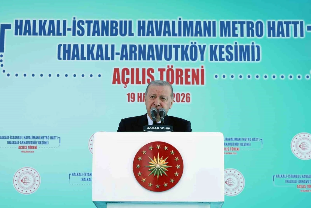 Cumhurbaşkanı Erdoğan: "İstanbul&rsquo;u kaderine terk etmemekte kararlıyız"

