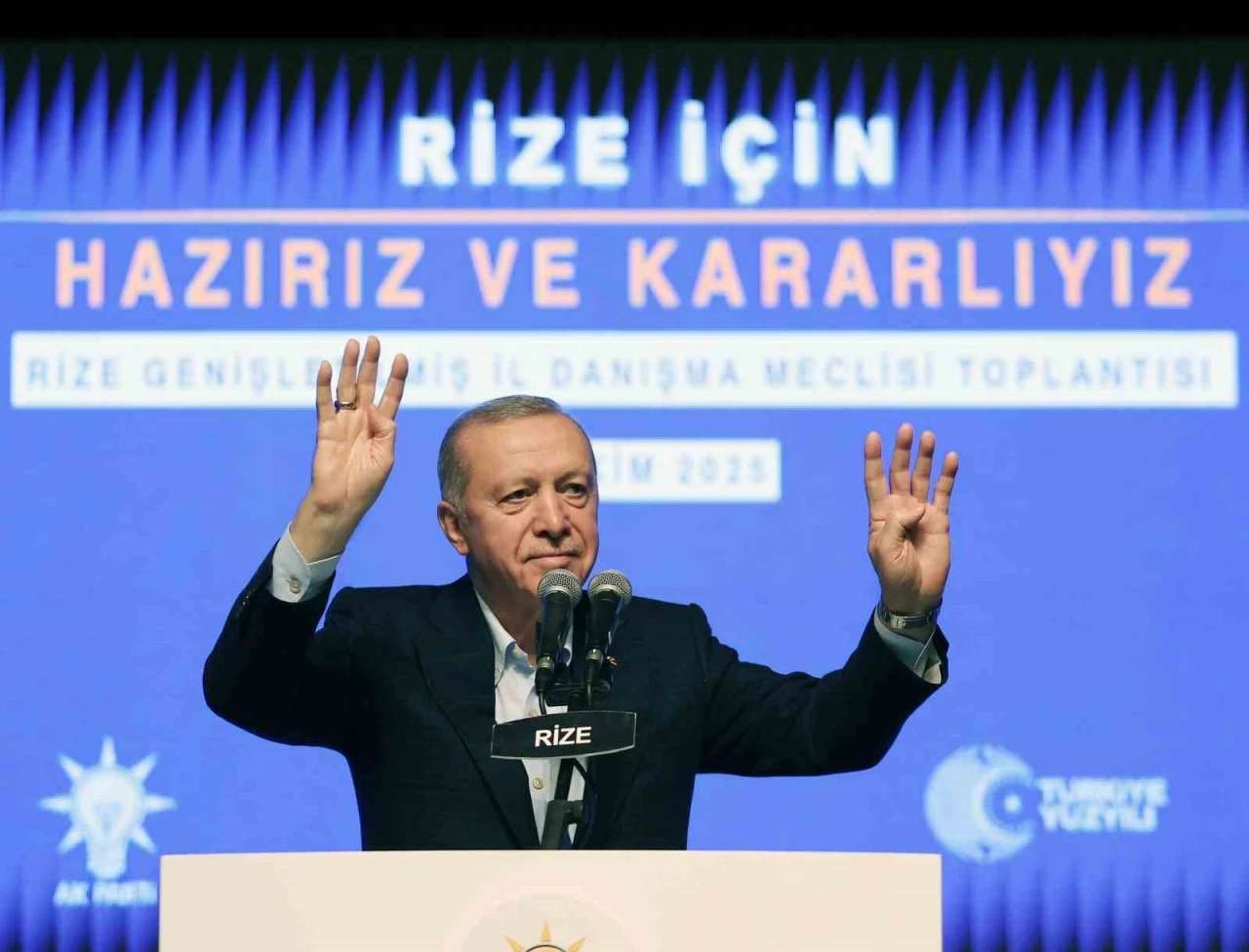 Cumhurbaşkanı Erdoğan: &quot;Türkiye unutmayın Türkiye’den çok daha büyüktür&quot;
