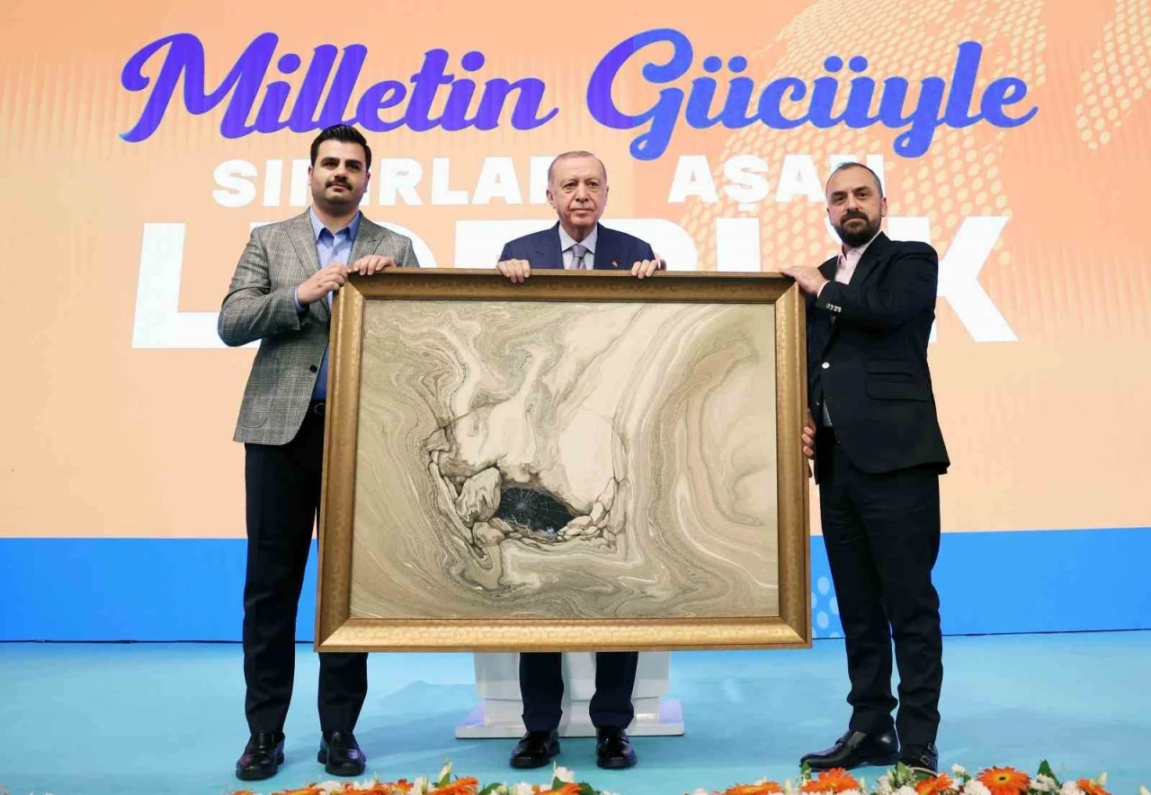 Cumhurbaşkanı Erdoğan: &quot;Ülkemizin önünde yeni bir dönemin kapıları aralanıyor&quot;
