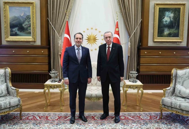 Cumhurbaşkanı Erdoğan, Yeniden Refah Partisi Genel Başkanı Fatih Erbakan&rsquo;ı kabul etti.

